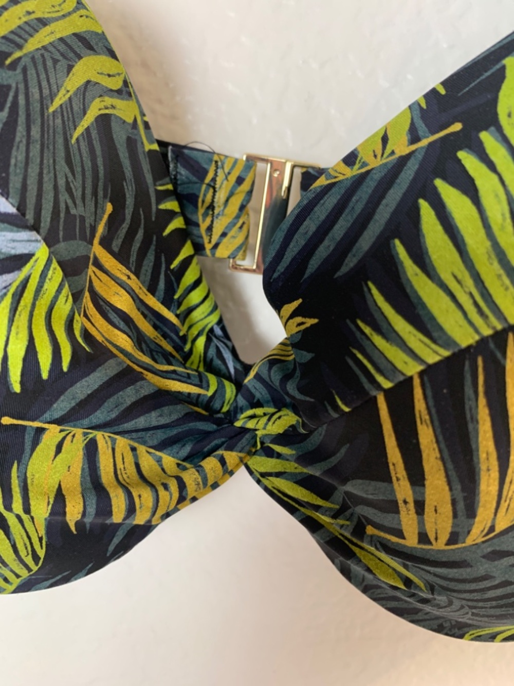 VICTORIA'S SECRET SWIM Palm Royale Bikini Twist Push Up Top 36DD Bottom Large - Picture 11 of 16